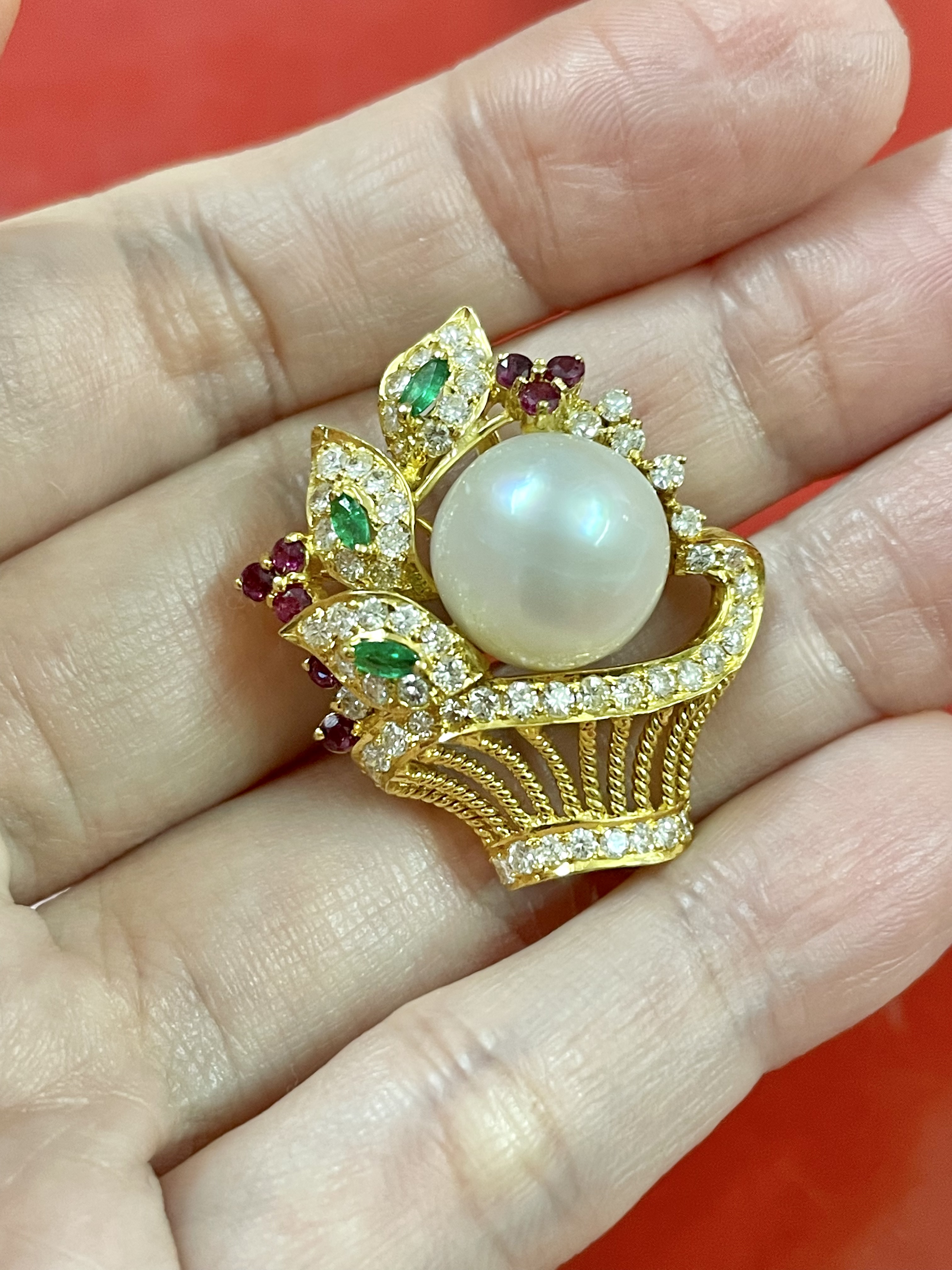 จี้/เข็มกลัด กระเช้าดอกไม้ มุก เพชร พลอยสวยๆ