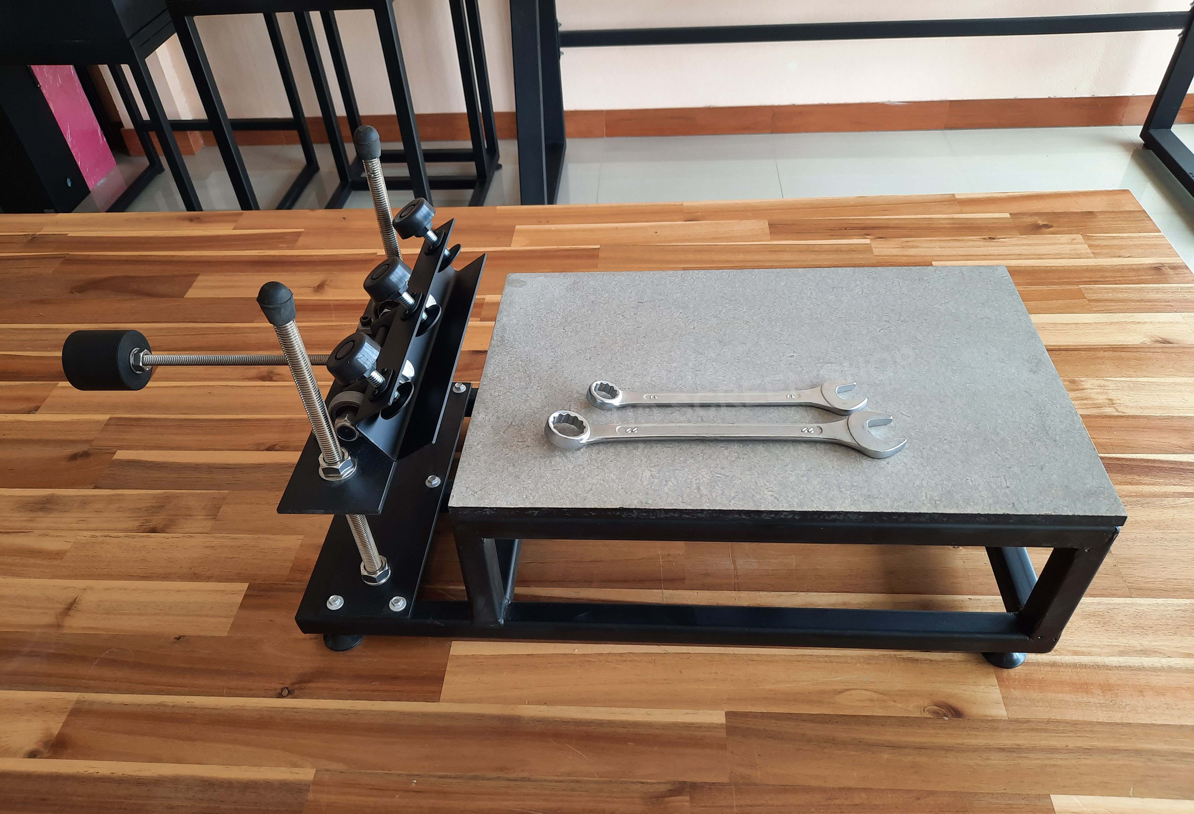 แท่นสกรีน C CLAMP C-25 METAL