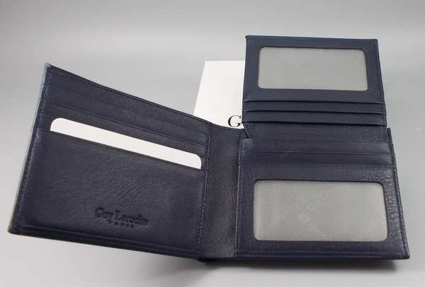 กระเป๋าสตางค์ Guy Larcohe กรม ใหม่ แท้