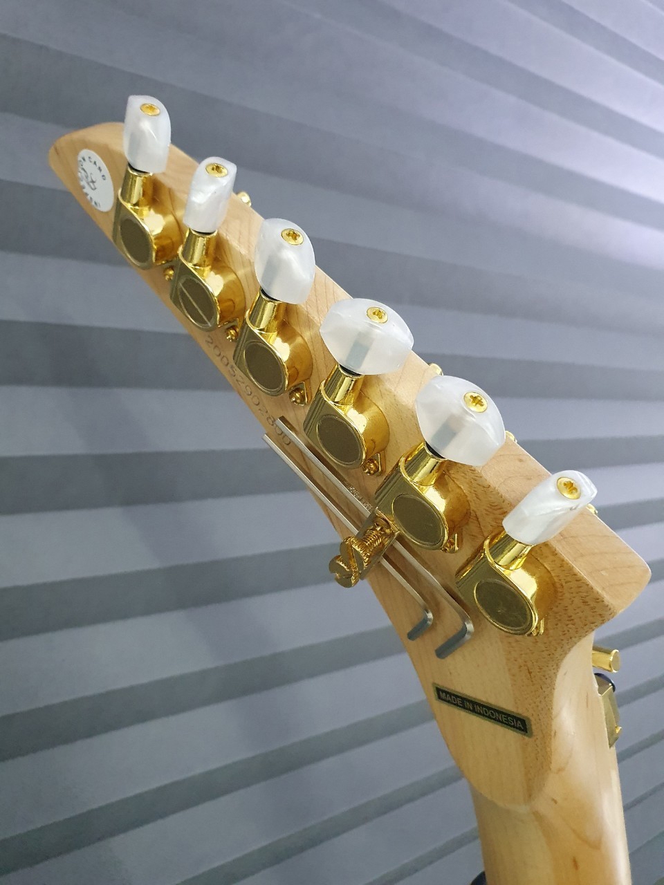 Kramer Jersey Star Electric Guitar Antique White