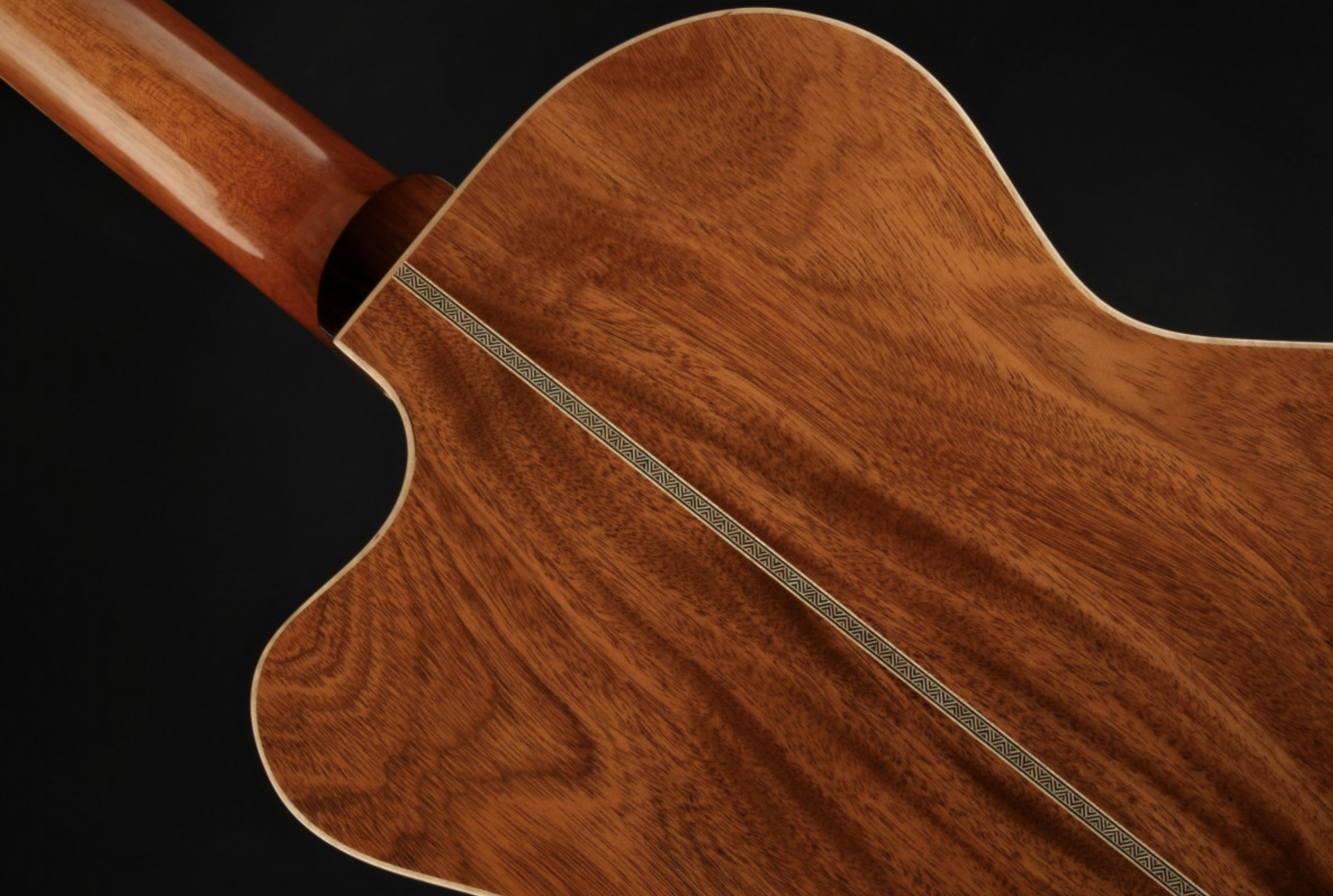 Jeff Jewitt OM Cutaway Deep Body - Venetian – Sinker Mahogany/Spruce