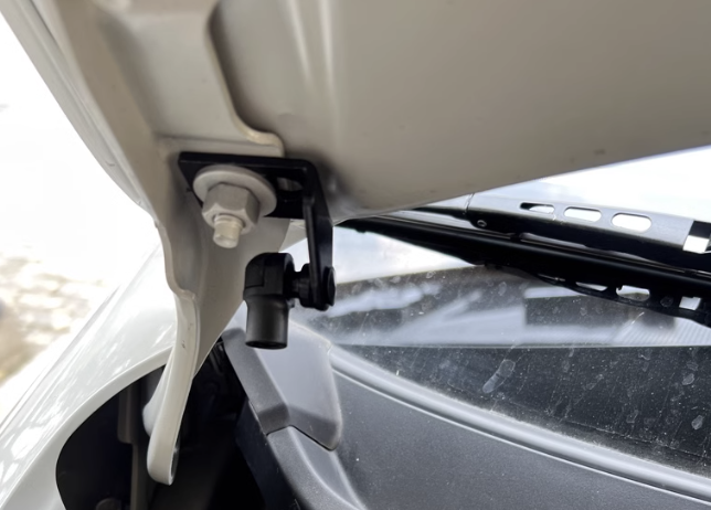 โช๊คฝากระโปรงหน้า Wuling Binguo EV