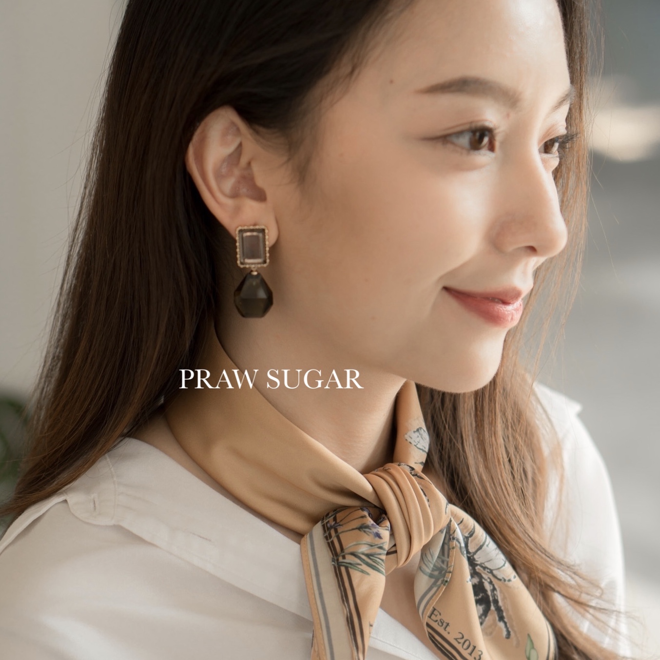 The Beetanic - ผ้าพันคอลายผึ้งในสวนโบทานิก (มี 8 สี)