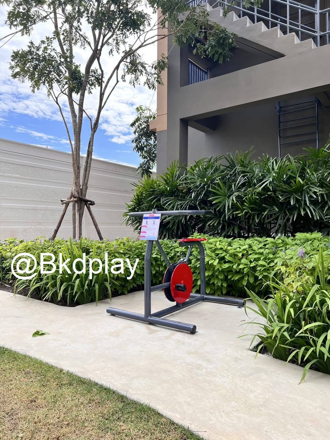 เครื่องออกกำลังกายกลางแจ้ง, อุปกรณ์นั่งปั่นจักรยาน ,สำหรับผู้สูงอายุและบุคคลทั่วไป เครื่องออกกําลังกายกลางแจ้งเทศบาล, เครื่องออกกําลังกายสาธารณะ ,ราคาโรงงาน สินค้าผลิตในไทย สั่งทำตามสีที่ต้องการได้