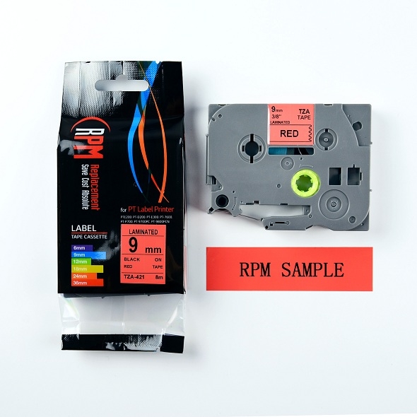 เทปพิมพ์อักษร RPM TZA- 421 ขนาด 9 มิล ตัวอักษรสีดำ พื้นสีแดง