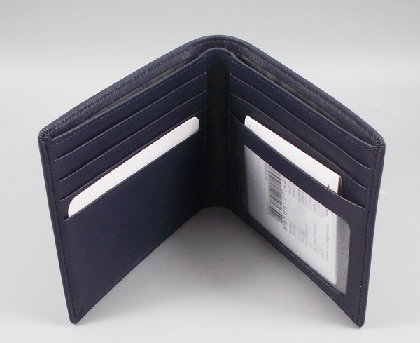 กระเป๋าสตางค์ Guy Laroche กรม ใหม่ แท้