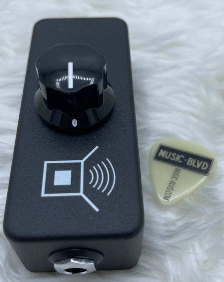 JHS Little Black Amp Box Passive Amp Attenuator