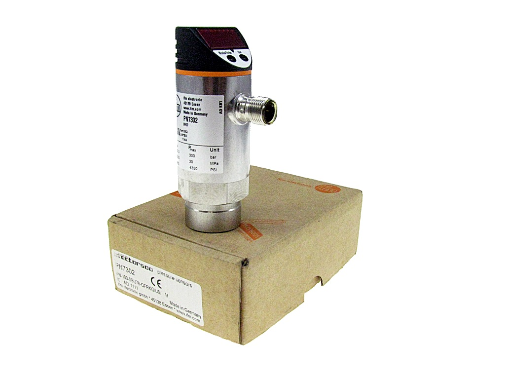 PN7302 IFM Efector Digital Pressure sensor New In Original Box