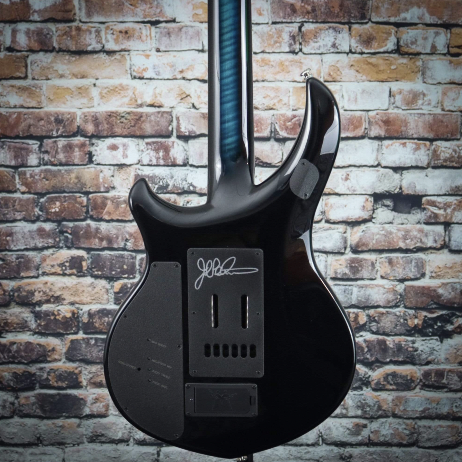 MUSIC MAN MAJESTY GUITAR HYDROSPACE