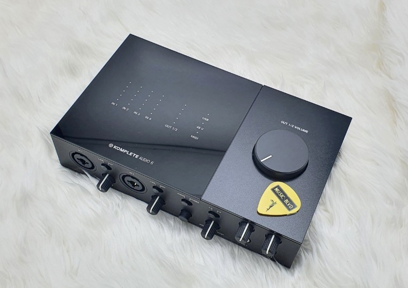 Native Instruments Komplete Audio 6 Mk2 USB Audio Interface
