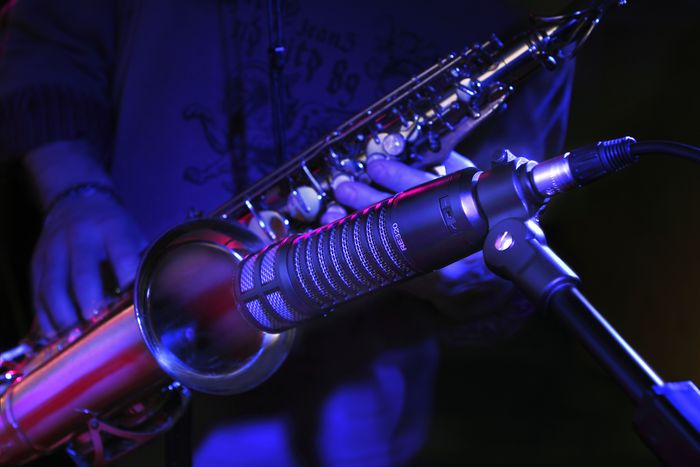 Electro-Voice RE320 Voice & Instrument Mic w Kick Drum Switch