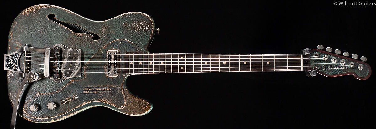 James Trussart SteelCaster Deluxe w/ Bigsby Titanic Green Snakeskin