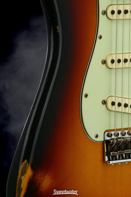 Fender Custom Shop 1961 Relic Stratocaster - 3-color Sunburst, 2016 Collection