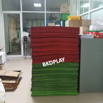 แผ่นโฟมยางจิ๊กซอว์ EVA งานไทยเกรดA แผ่นยางงานในร่ม ขนาดแผ่น100x100x4.5 ซม. หนา 45 มม. ,แผ่นกันกระแทก,โฟมยางปูพื้น,จิ๊กซอว์ปูพื้น, ปูกับห้องเด็ก ห้องออกกำลังกาย ค่ายมวย โรงยิม