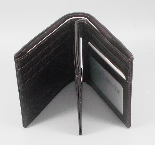 กระเป๋าสตางค์ Guy Laroche ดาร์คช็อคโกแลต ใหม่ แท้