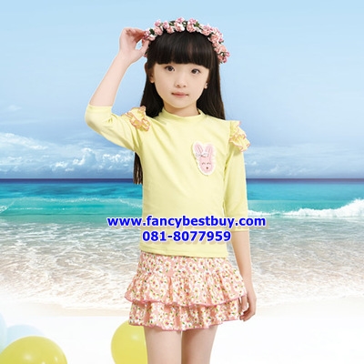 ชุดว่ายน้ำเด็กหญิง แบบ 3 ชิ้น เสื้อ+กางเกง+กระโปรง สีเหลือง มีขนาด L, XL, XXL