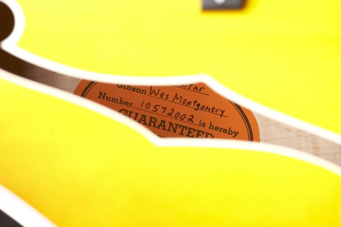 Gibson Custom Wes Montgomery Hollow Body Electric Guitar Regular Honey Burst