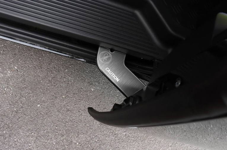 แต่งขาประตูบานเลื่อน Hyundai STARIA