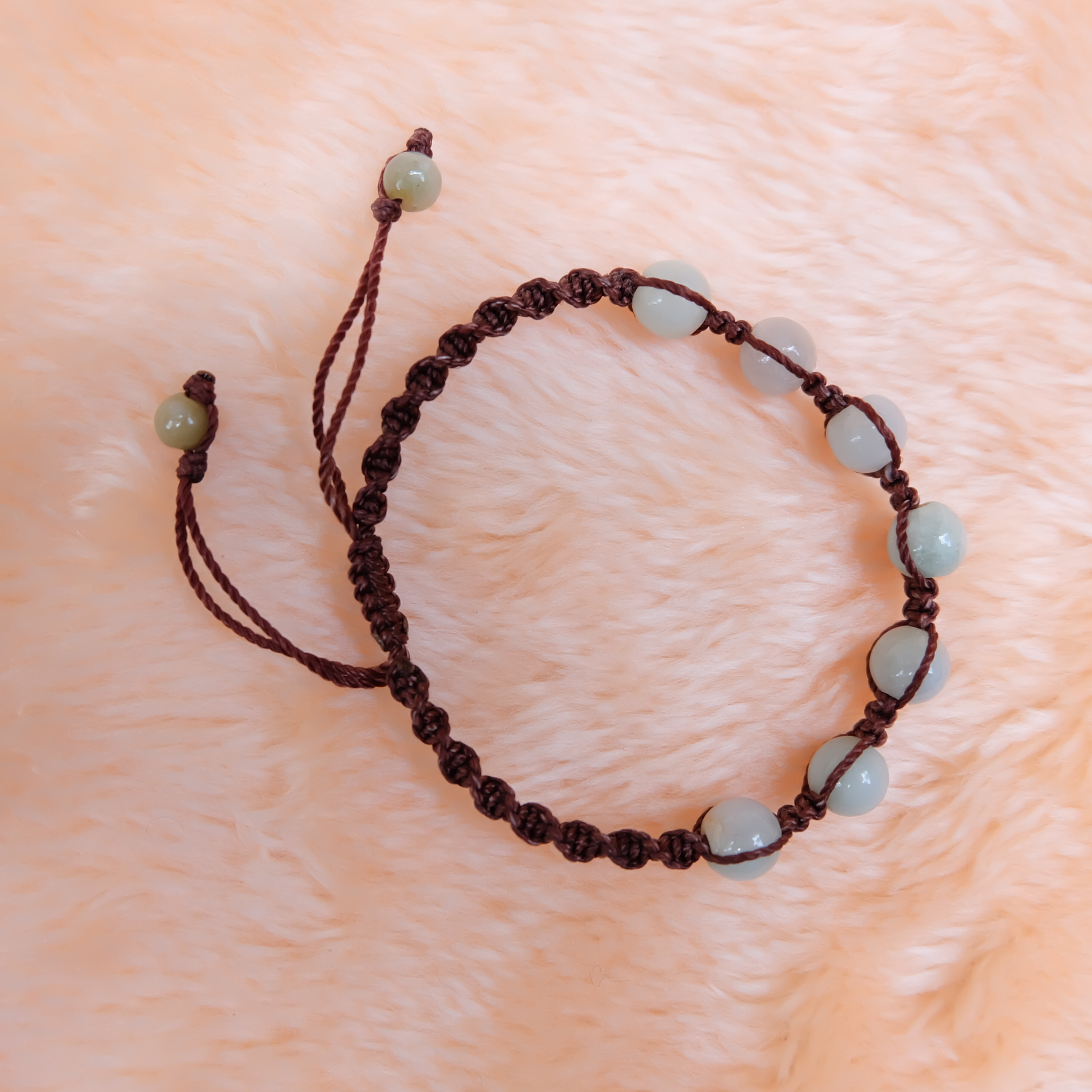 สร้อยข้อมือเชือกถักลูกปัดหยกแท้ รุ่น BC160