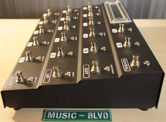 Fractal Audio Systems MFC-101 Midi Foot Controller