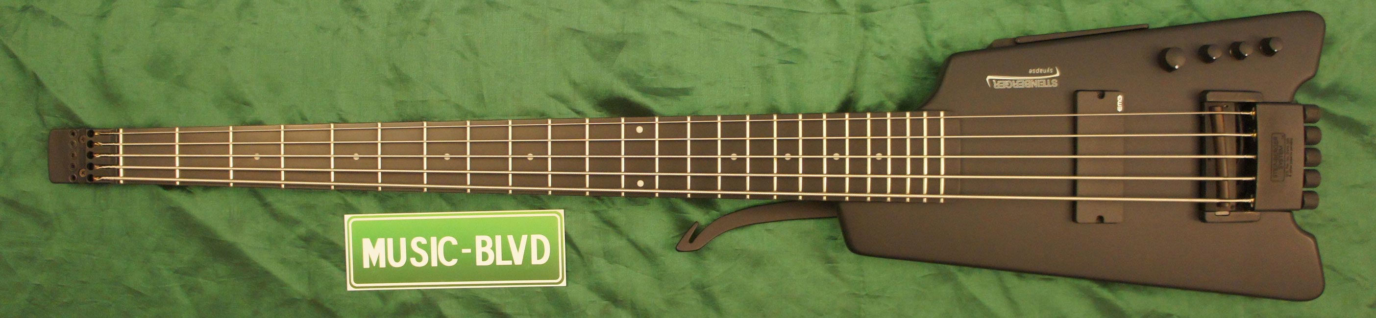 Steinberger Synapse XS-15FPA 5-String Bass Guitar
