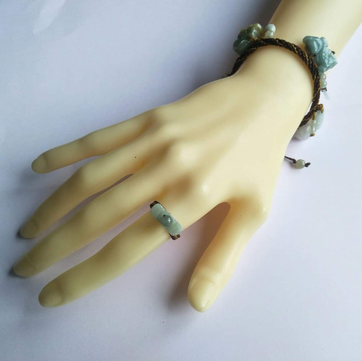 ชุดเครื่องประดับสร้อยคอ สร้อยข้อมือ แหวน ต่างหู รุ่น "เงินทองไหลมาเทมา"