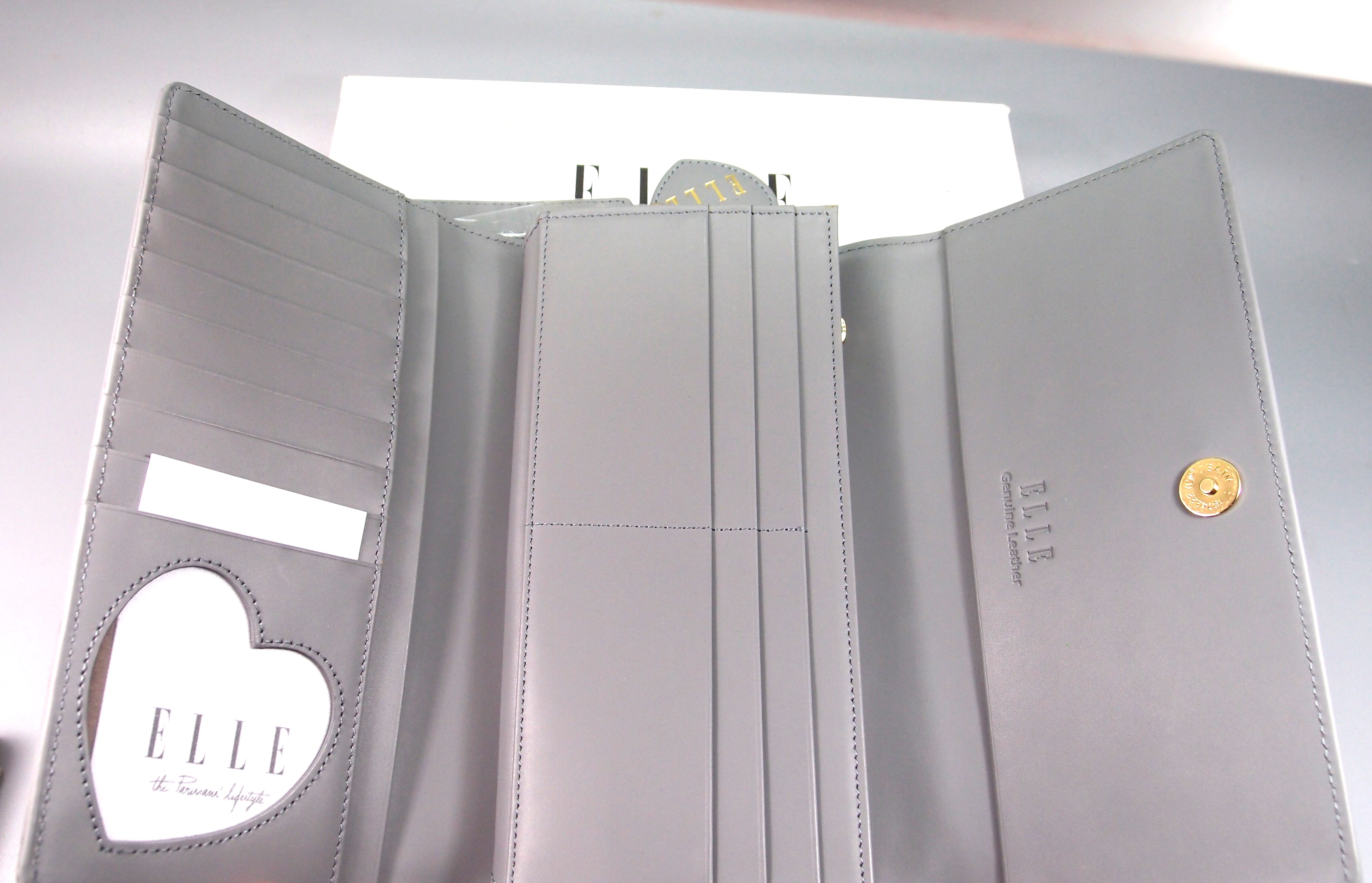 กระเป๋าสตางค์ ELLE เทา 3 พับ ใหม่ แท้