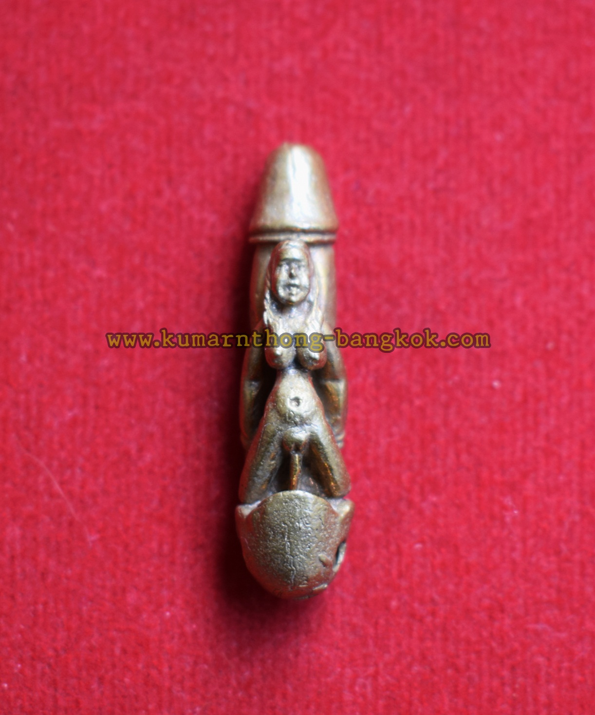 ปลักขิก นางครวญ มหาเสน่ห์ หลวงพ่อชื่น วัดตาอี จ.บุรีรัมย์ เนื้อโลหะ ขนาดพกพา สูง 3.5ซม. กว้าง 1ซม. รุ่นสร้างโบสถ์ ปี2543