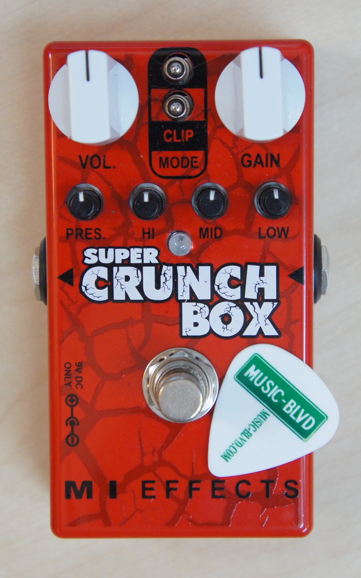 MI Audio Super Crunch Box Distortion v.2