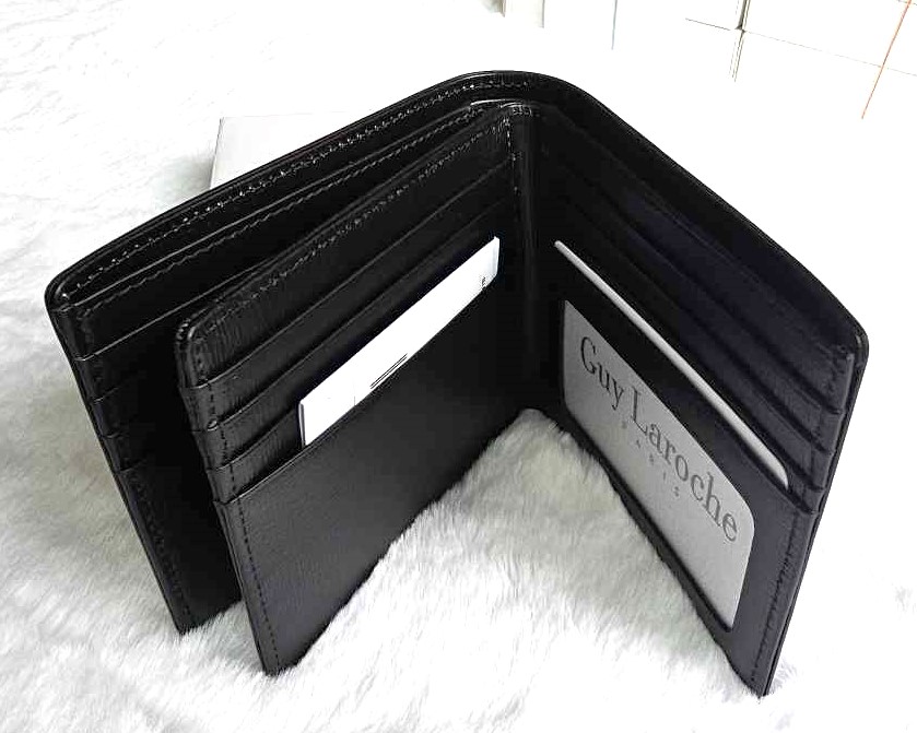 กระเป๋าสตางค์ Guy Laroche ดำ ใหม่ แท้