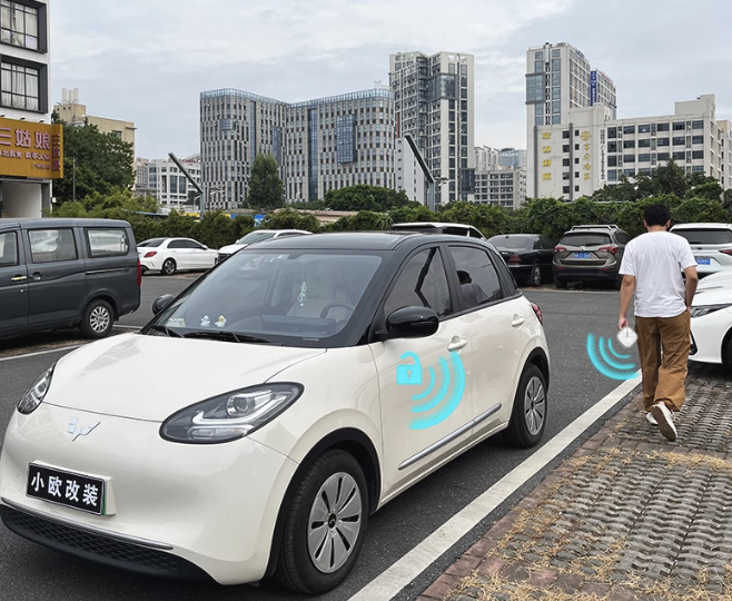 ควบคุมด้วยโทรศัพท์มือถือ สั่งเปิดปิดผ่านแอพ Wuling Binguo EV