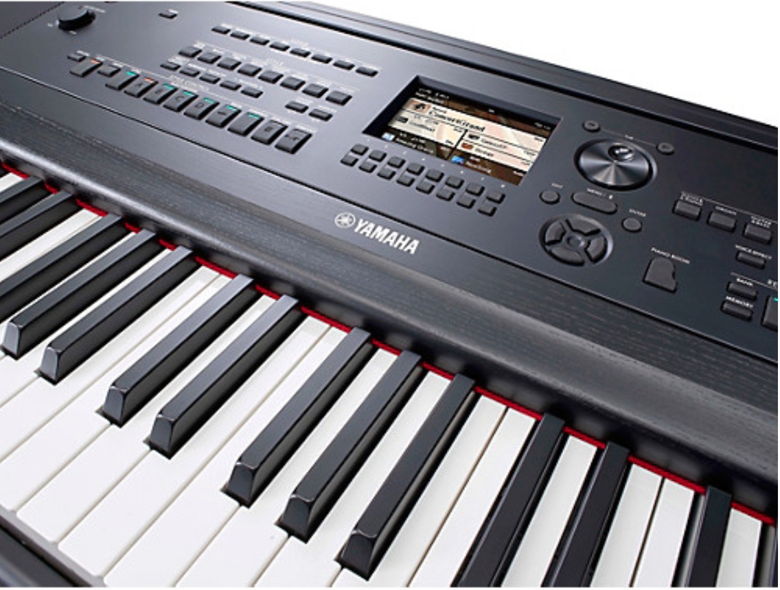 Yamaha DGX-670 88-Key Portable Grand