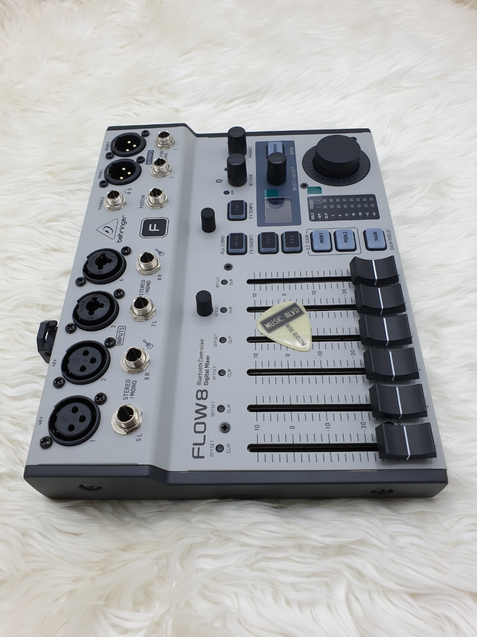 Behringer FLOW 8 8-input Digital Mixer with Bluetooth
