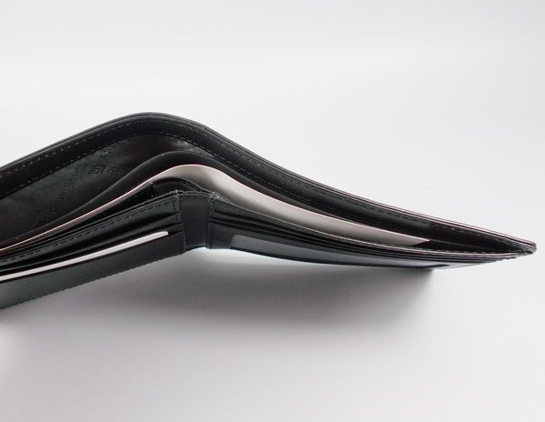 กระเป๋าสตางค์ Guy Laroche ดำ ใหม่ แท้