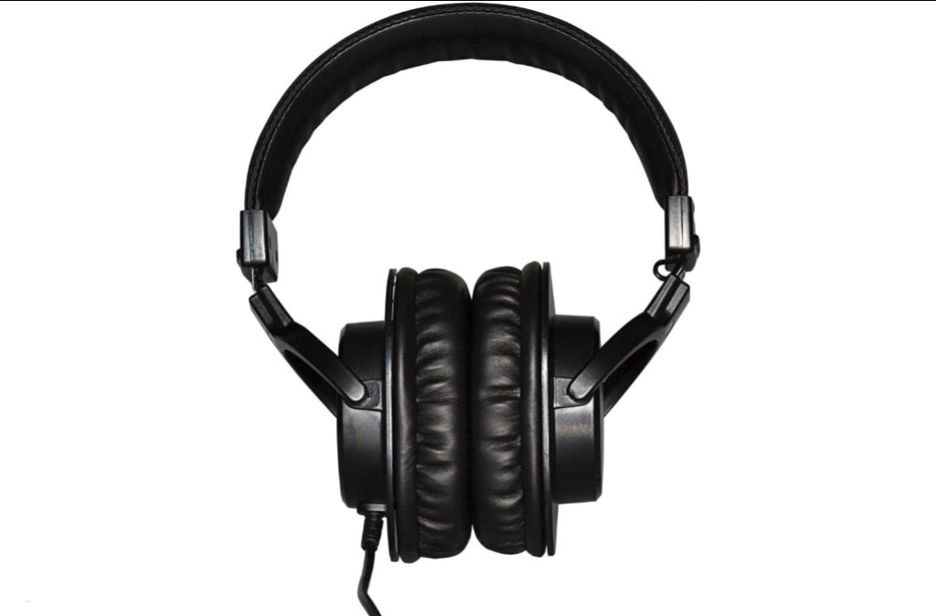 TASCAM TH-200X Headphone Amp Package