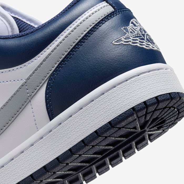Nike Air Jordan 1 Low “Midnight Navy”
