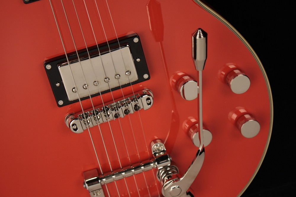 Hagstrom Tremar Swede - Cream Red
