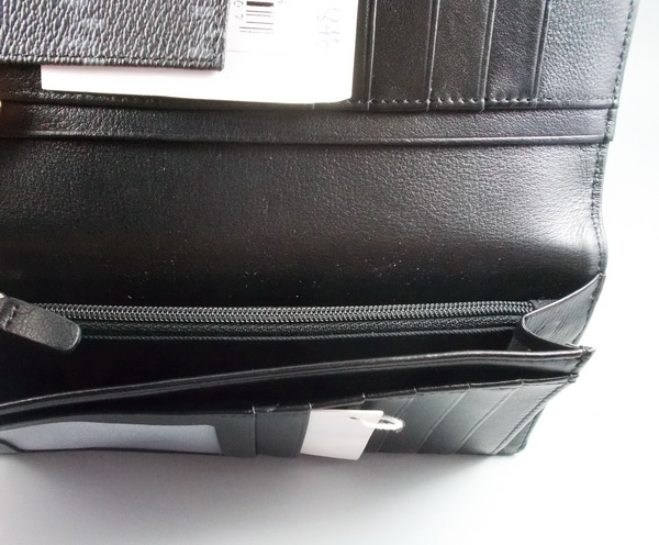 กระเป๋าสตางค์ Guy Laroche น้ำตาล ใหม่ แท้