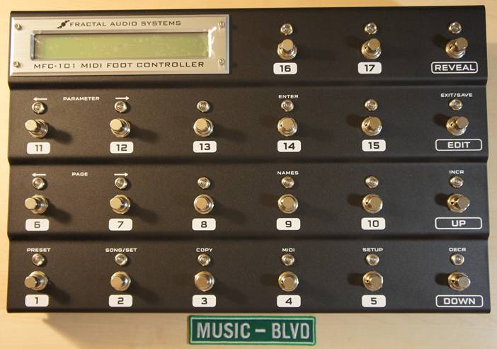 Fractal Audio Systems MFC-101 Midi Foot Controller
