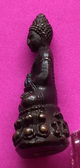 พระกริ่ง หลวงปู่มั่น ภูริทัตฺโต ออกวัดบวรนิเวศ กรุงเทพฯ ปี๒๕๒๐ รวมสุดยอด พระเกจิสาย วิปัสสนาฯ ร่วมปลุกเสก เนื้อทองแดงรมดำ พระแท้สวย สนใจโทรสอบถามที่ 0619783836.. 0805587175 ส่งEMSในประเทศฟรีคะ