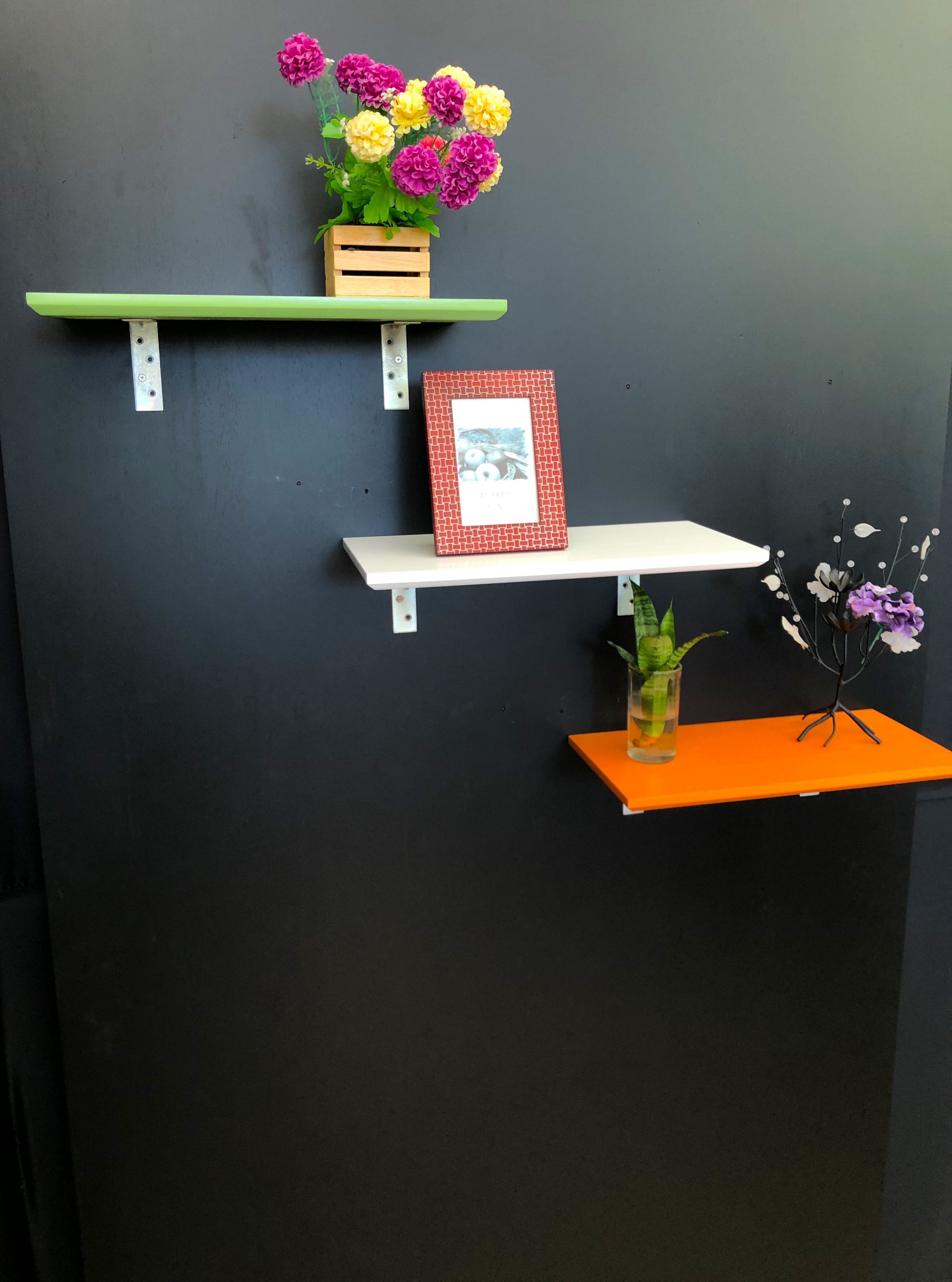 ชั้นติดผนัง ชั้นวางของ DIY ขนาด TH 2 x W 21 x L 45 Cms.สีเขียว, สีขาว, สีส้ม (ชุดละ 3 ชิ้น)