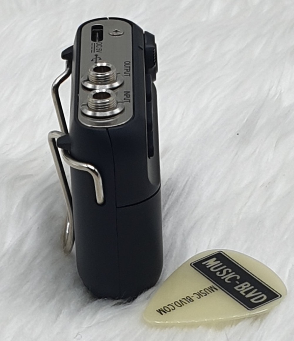 Zoom F2 Field Recorder with Lavalier Microphone and Bluetooth Control