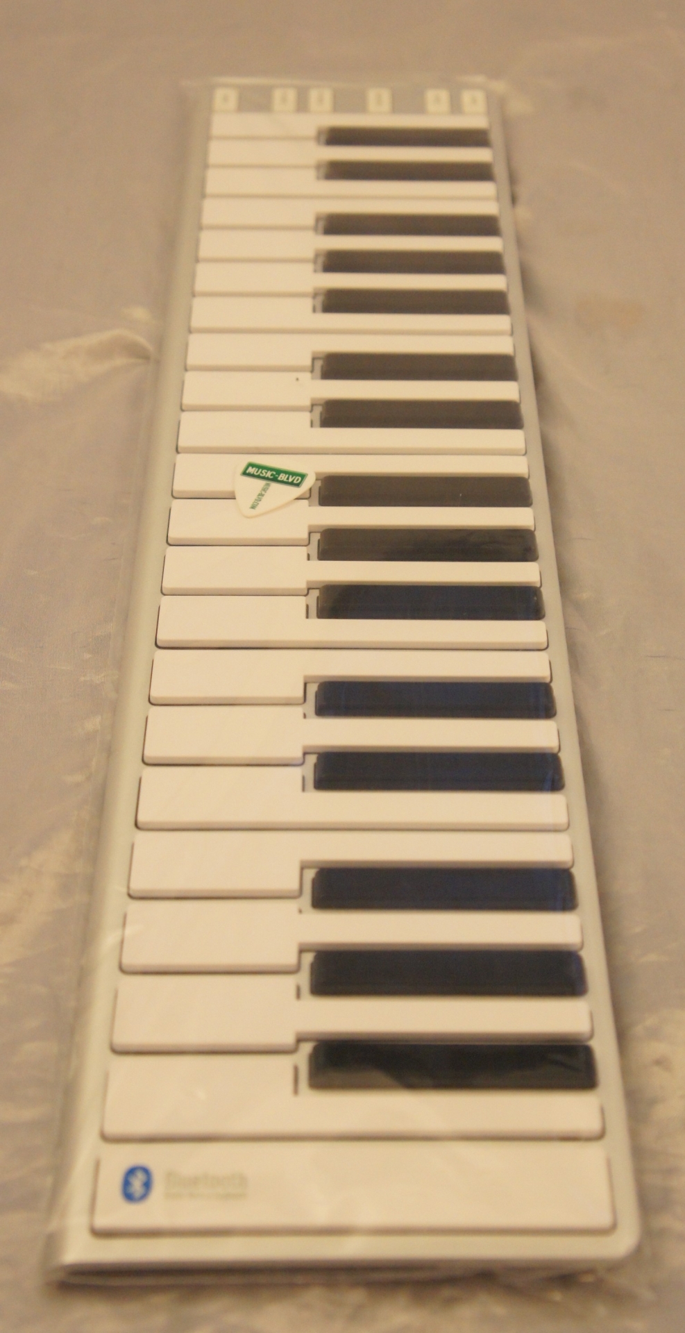 CME Xkey Air 37 Bluetooth Mobile Music Keyboard (Silver)