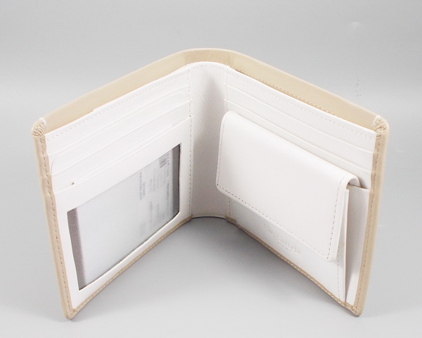 กระเป๋าสตางค์ Guy Laroche เบจ-ขาว ใหม่ แท้