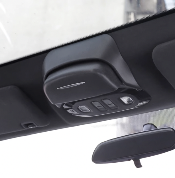 GAC Aion Y Plus กล่องใส่แว่นตารถยนต์อุปกรณ์รถยนต์คลิปแว่นตาที่บังแดดมัลติฟังก์ชั่นแม่เหล็กสากลแว่นกันแดดแว่นกันแดดกล่องใส่แว่นตา