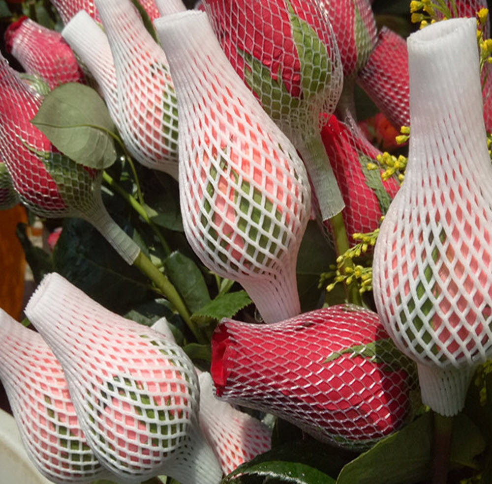 ตาข่ายโฟมห่อดอกกุหลาบ ตาข่ายห่อมะยงชิด เพื่อคงรูปทรงให้สวย ไม่เสียหายระหว่างขนส่ง จำนวน 1 กก.