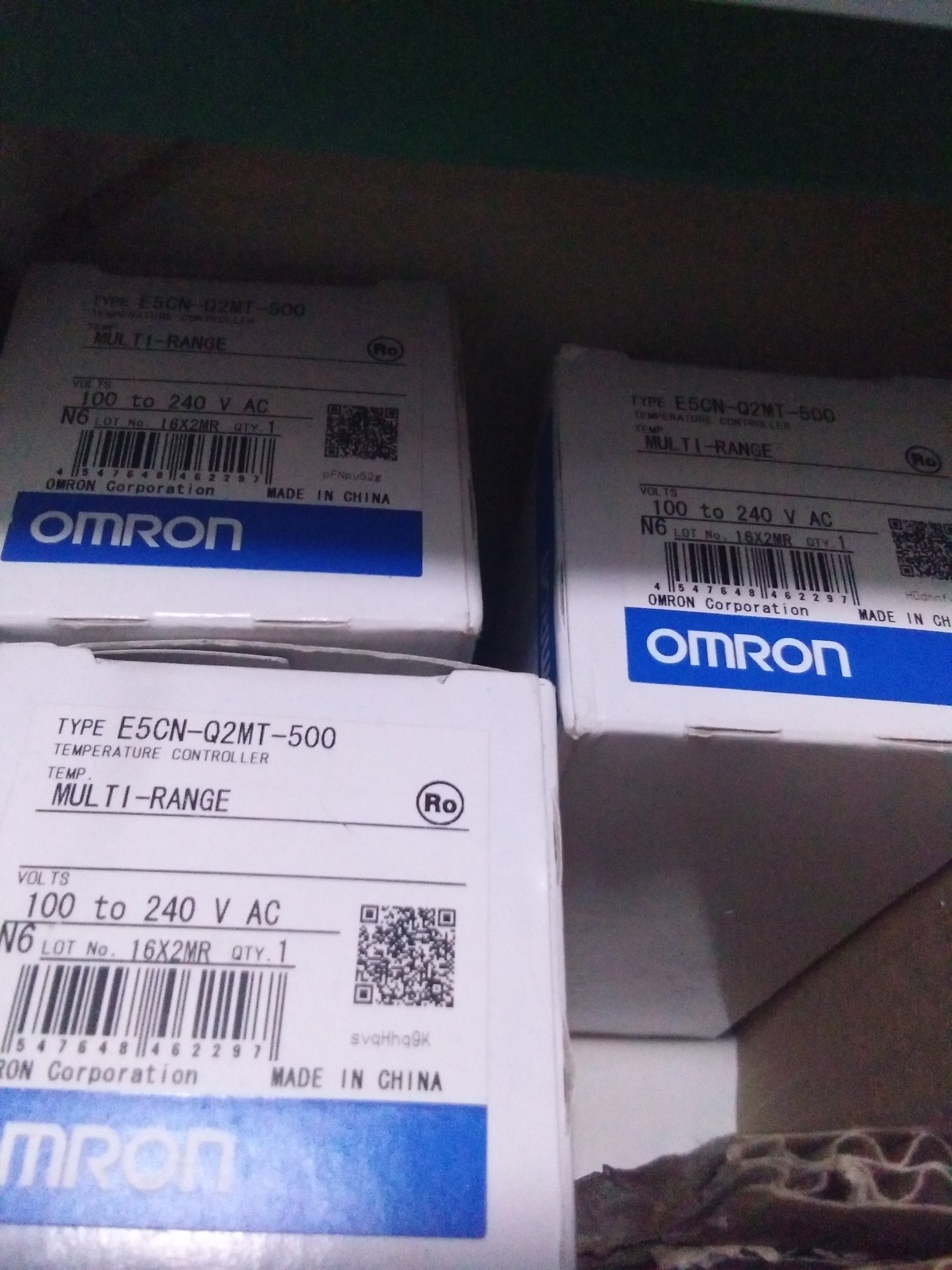 E5CN-Q2MT-500 Temperature Controller Omron