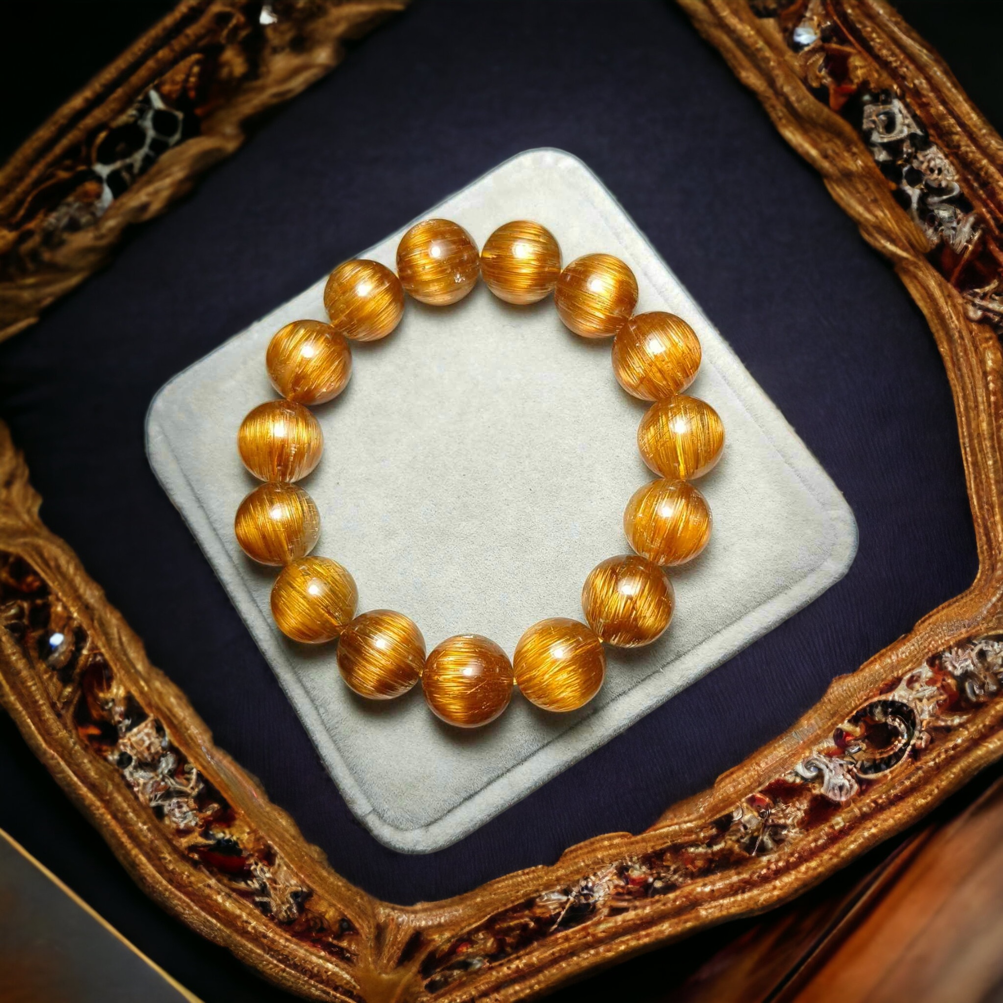 ข้อมือหิน ไหมนาคนางพญาแคทอาย