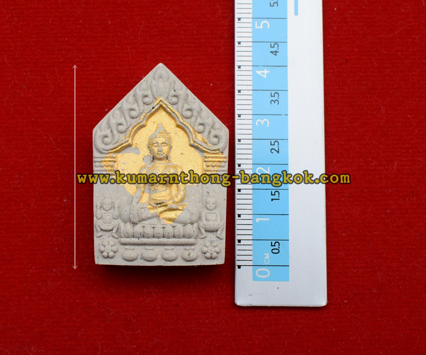 พระขุนแผน มหาเสน่ห์ ครูบาชัยชนะ สำนักสงฆ์พุทธอริยรังษี จ.บึงกาฬ (พิมพ์กรรมการปิดทอง) ผงเถ้ากระดูกพรายกุมาร ขนาดห้อยคอ ปี2559