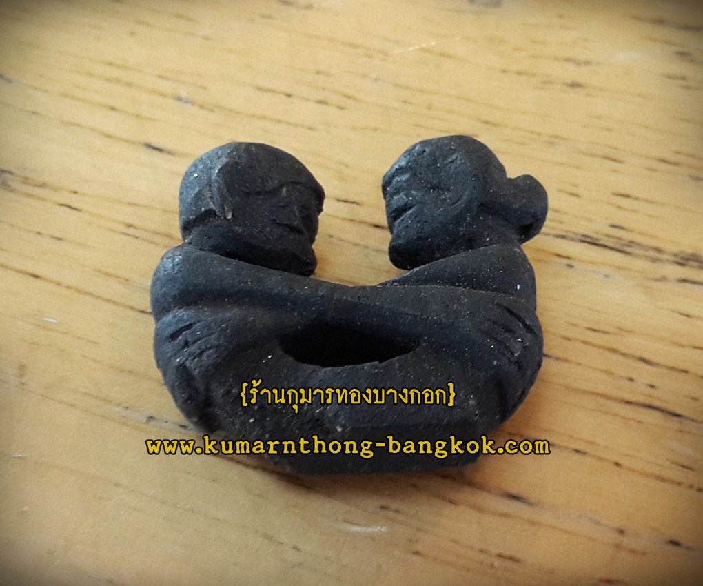ตุ๊กตามหาเสน่ห์ หลวงพ่อชื่น วัดตาอี จ.บุรีรัมย์ สีดำ เนื้อมวลสารล้วน ขนาดพกพา (โชว์)